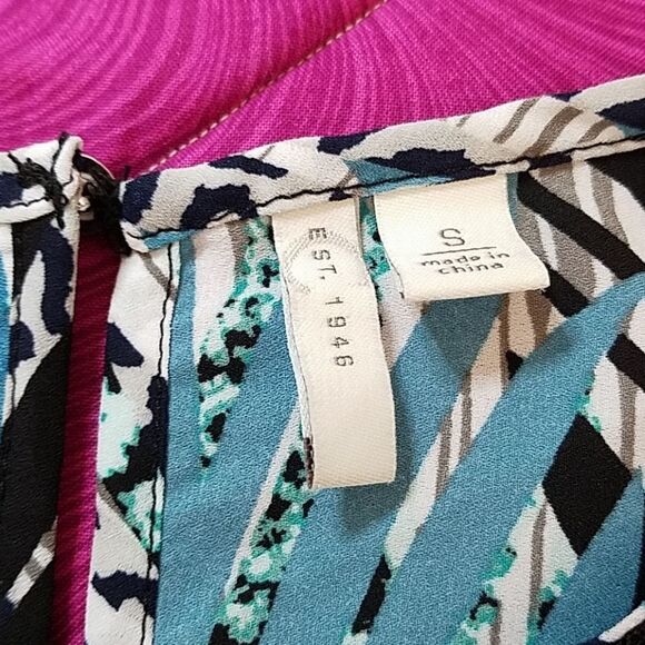 ✔ 5 for $25 Est. 1946 blouse size small - Picture 4 of 6